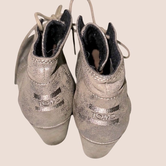 Toms metallic wedges​ - Picture 3 of 3